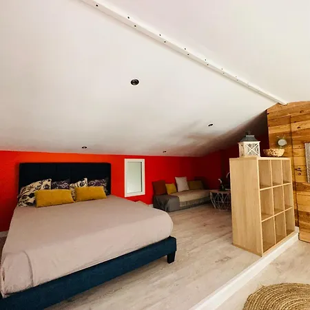 6 Couchages * Sommières
